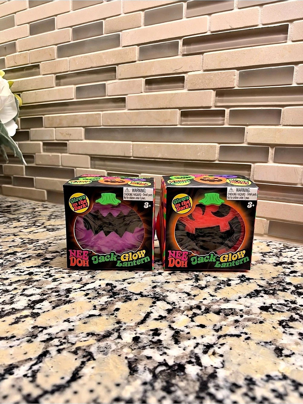 OFFICIAL SHYLLING NEEDOH Jack-Glow Lantern Glow Lanterns Set of 2 ULTRA RARE - S